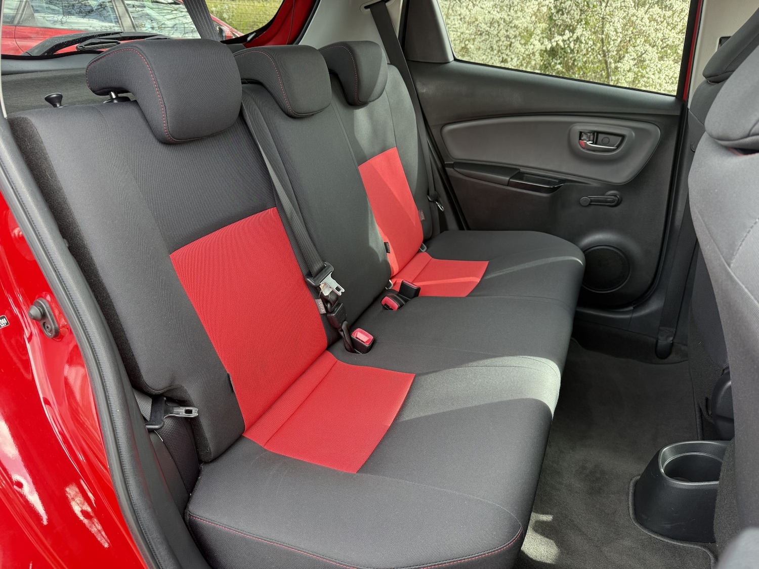 Used Toyota Yaris 2015 for sale - 78018271: Photo 16