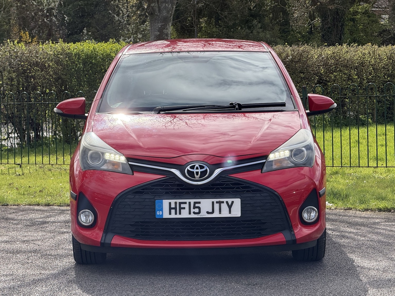 Used Toyota Yaris 2015 for sale - 78018271: Photo 2