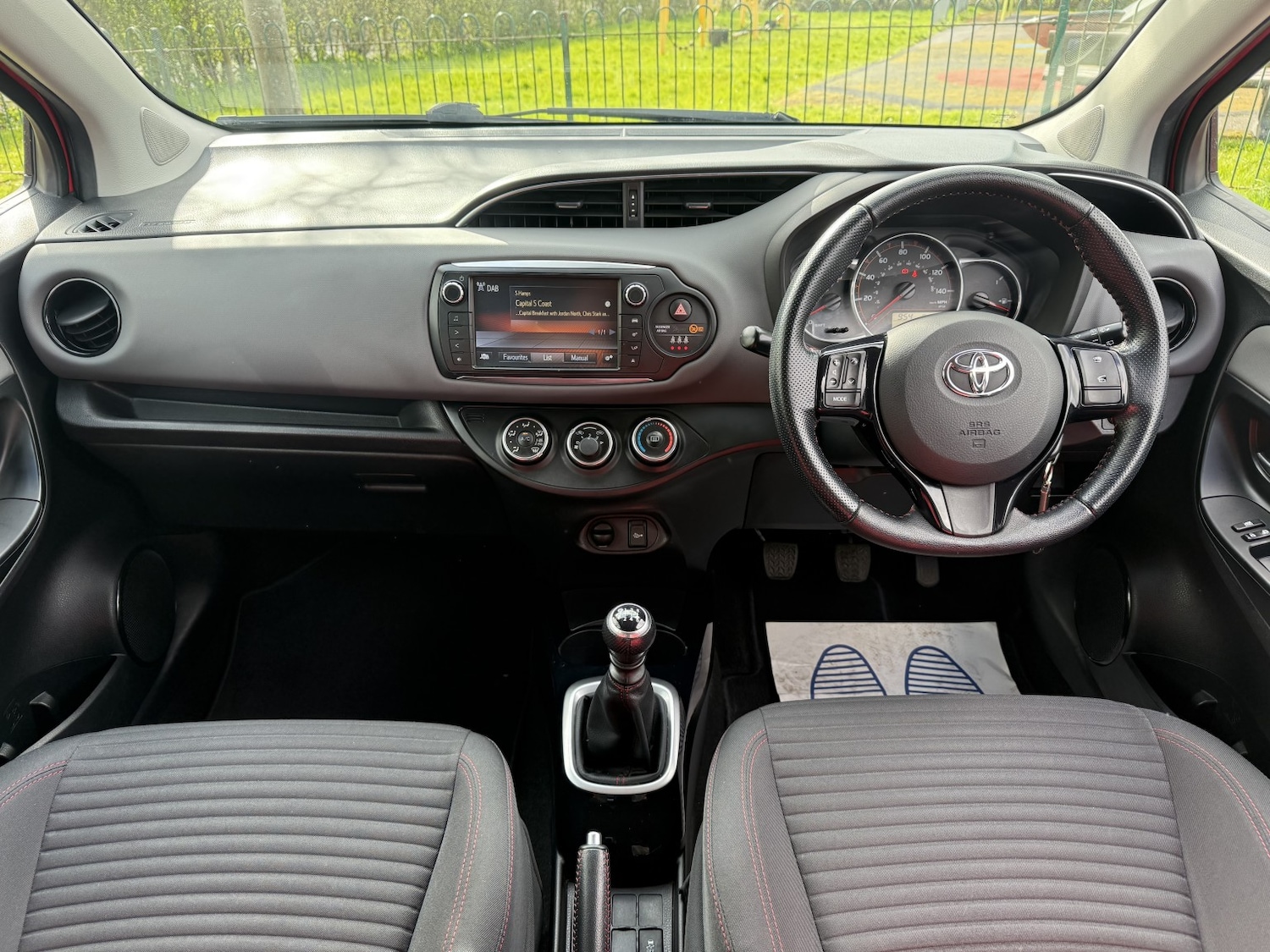 Used Toyota Yaris 2015 for sale - 78018271: Photo 9