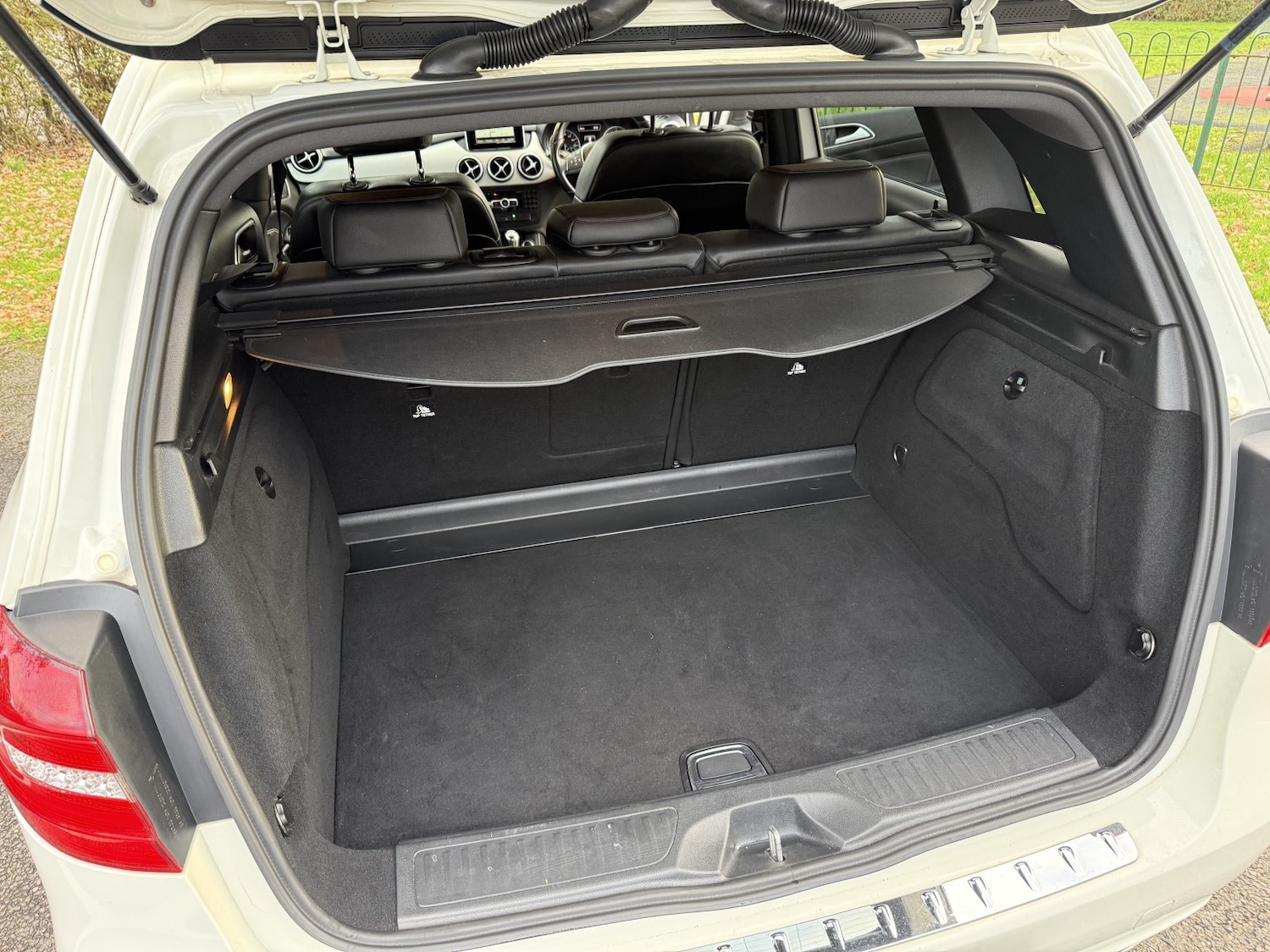 Used Mercedes-Benz B Class 2014 for sale - 76631466: Photo 19