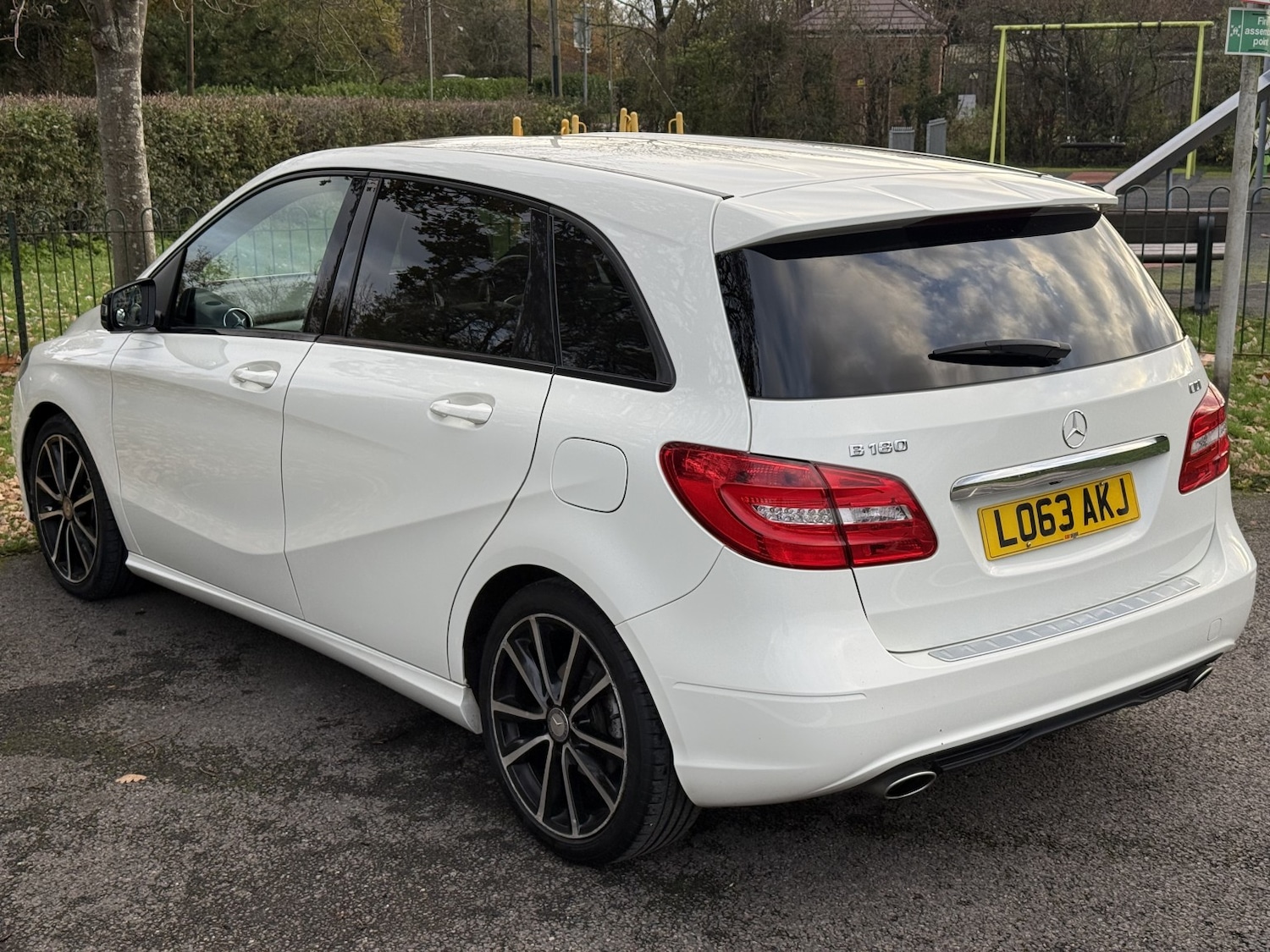 Used Mercedes-Benz B Class 2014 for sale - 76631466: Photo 6