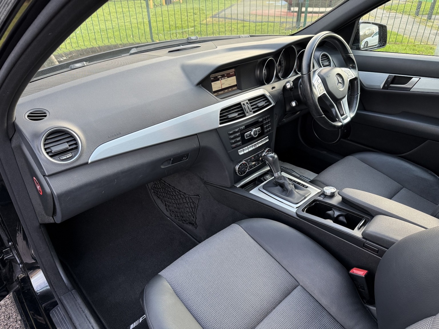 Used Mercedes-Benz C Class 2013 for sale - 77251334: Photo 11