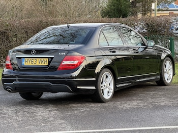 Used Mercedes-Benz C Class 2013 for sale - 77251334: Photo