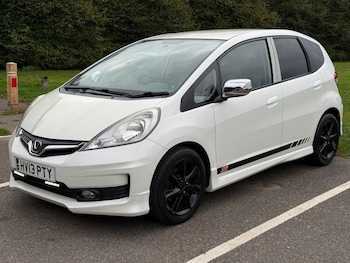Used Honda Jazz 2013 for sale - 76134033: Photo 2