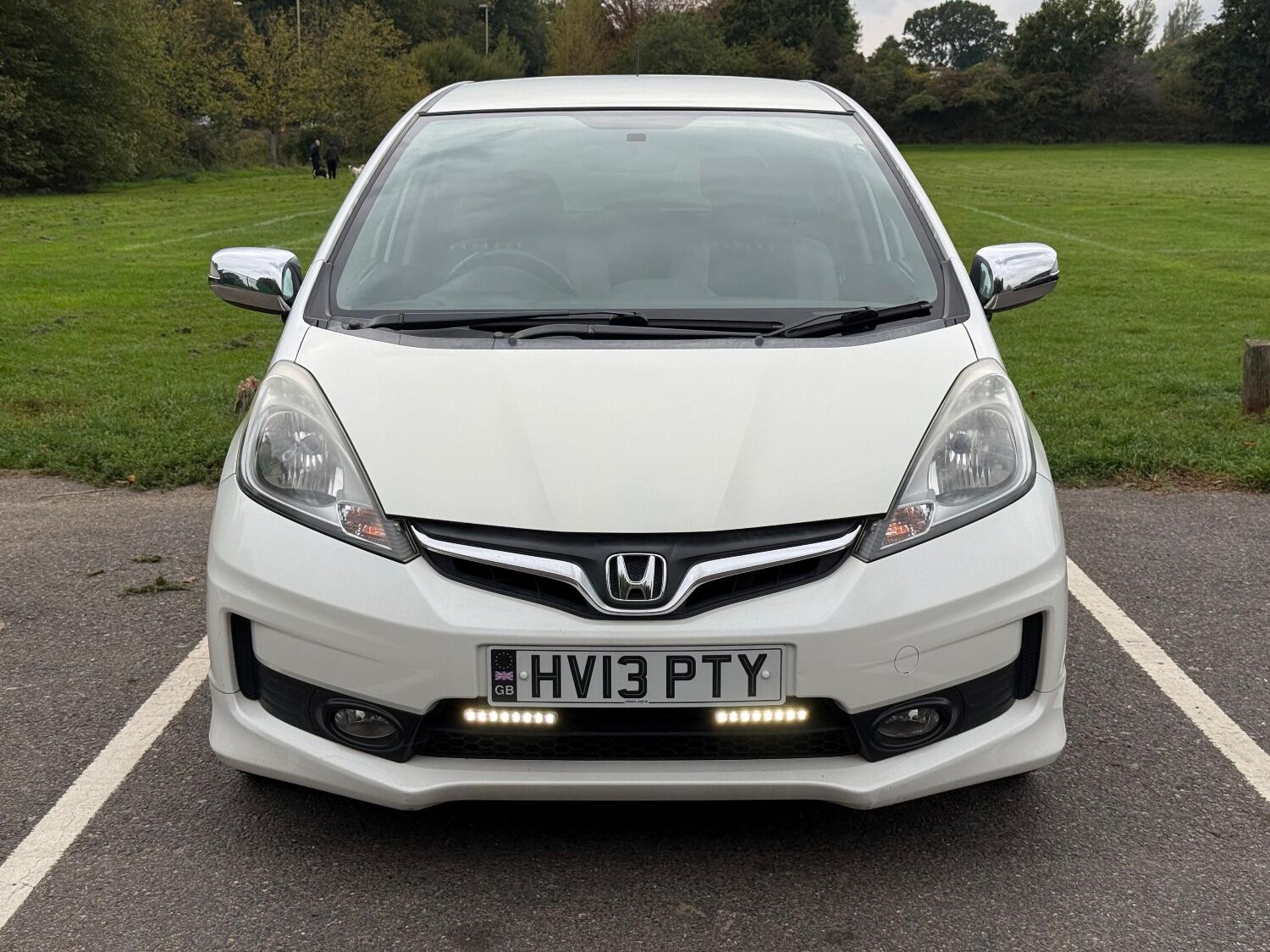 Used Honda Jazz 2013 for sale - 76134033: Photo 3
