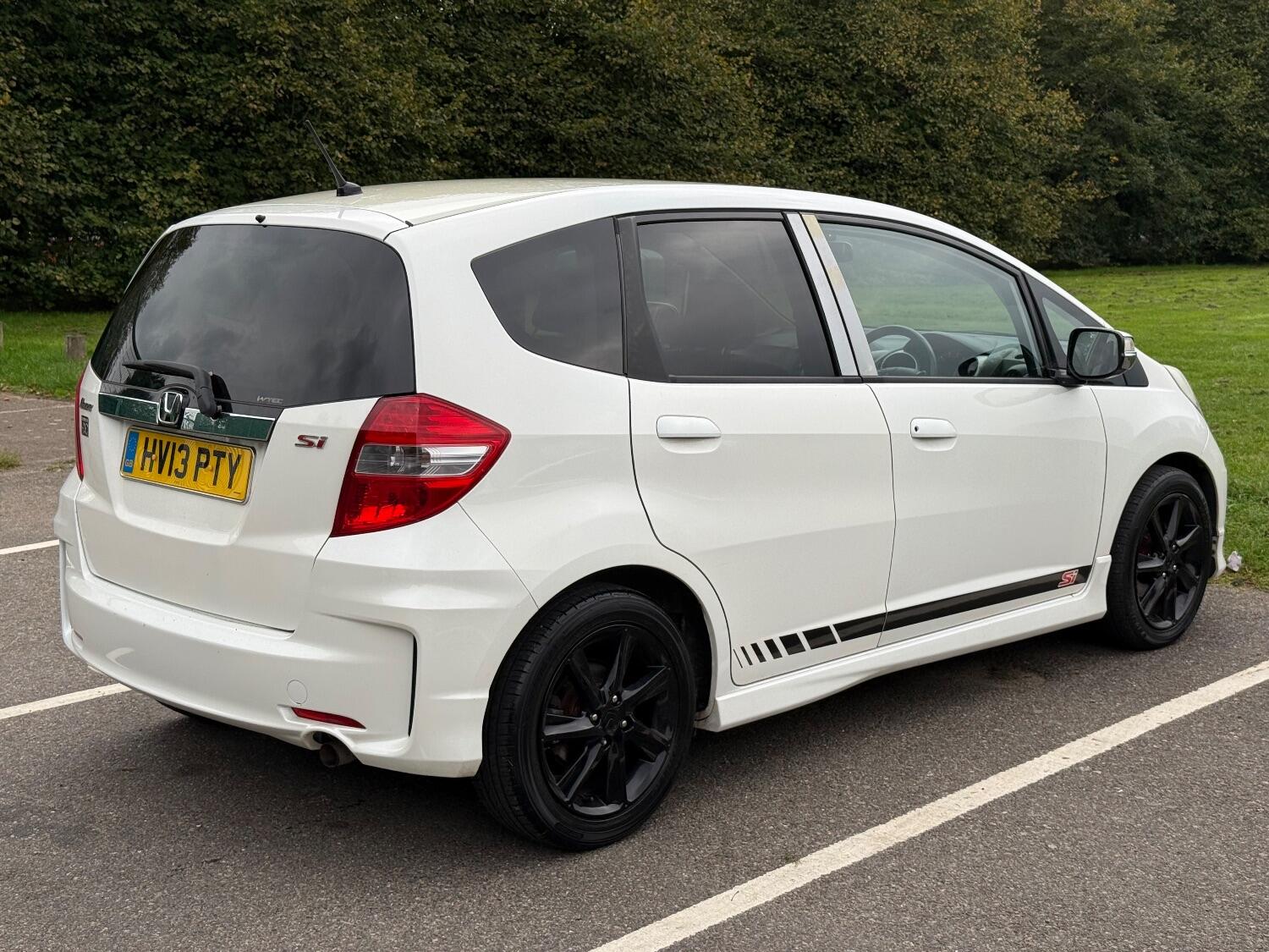 Used Honda Jazz 2013 for sale - 76134033: Photo 5