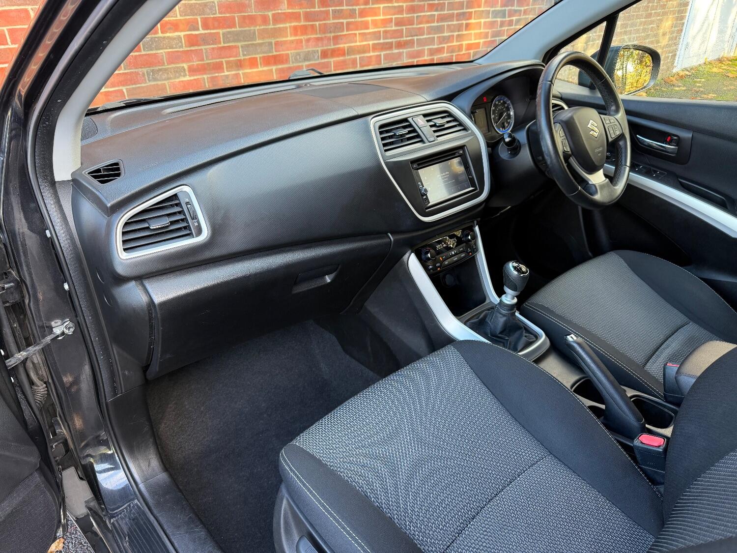 Used Suzuki SX4 S-Cross 2013 for sale - 76521112: Photo 10