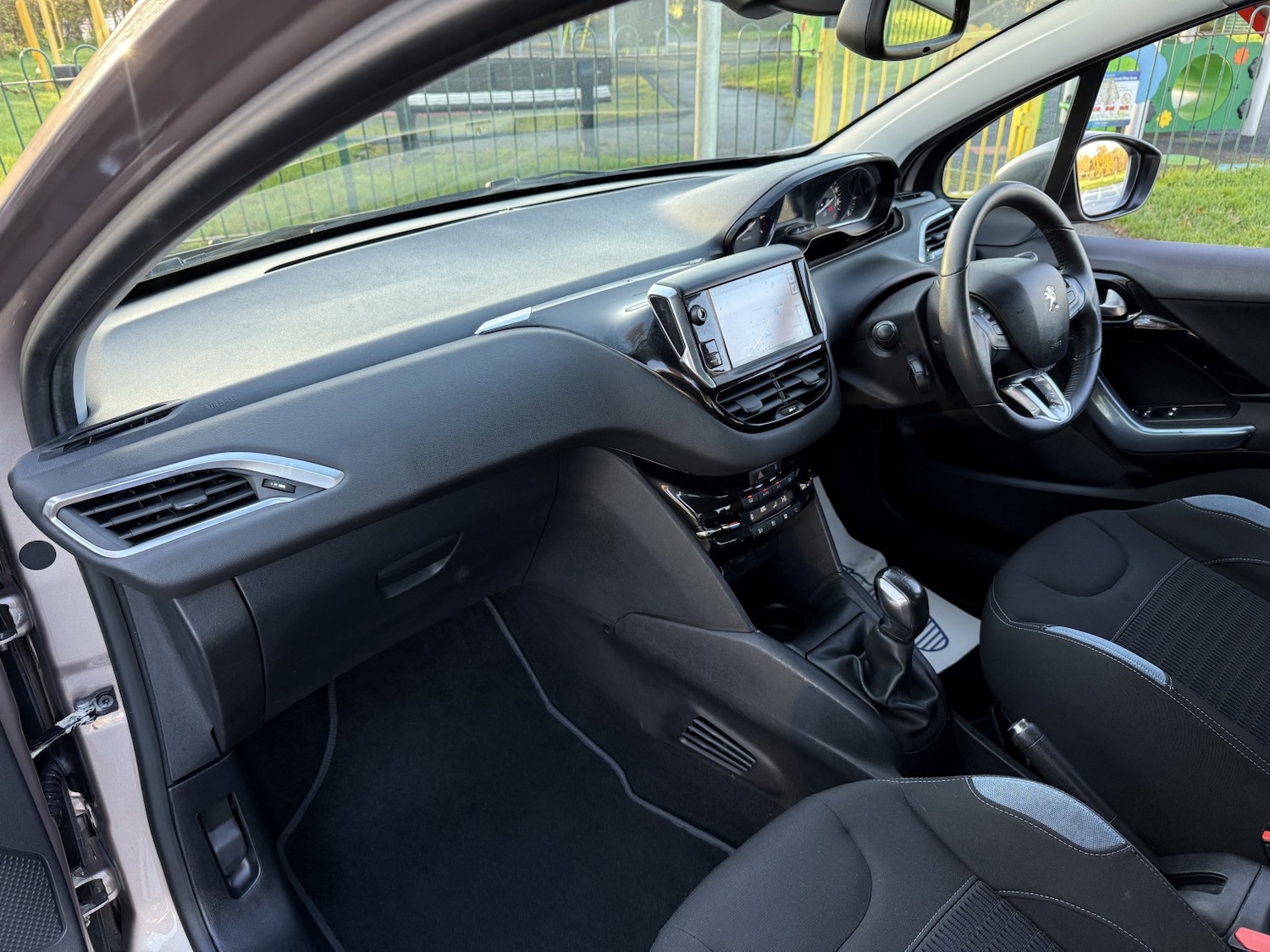 Used Peugeot 208 2012 for sale - 77020569: Photo 10