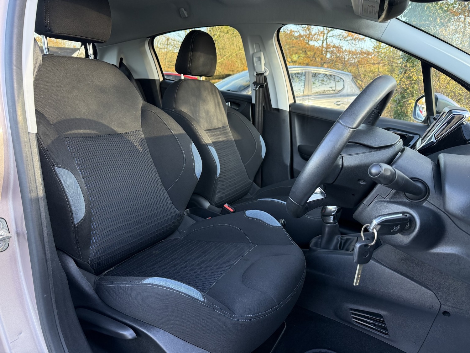 Used Peugeot 208 2012 for sale - 77020569: Photo 8