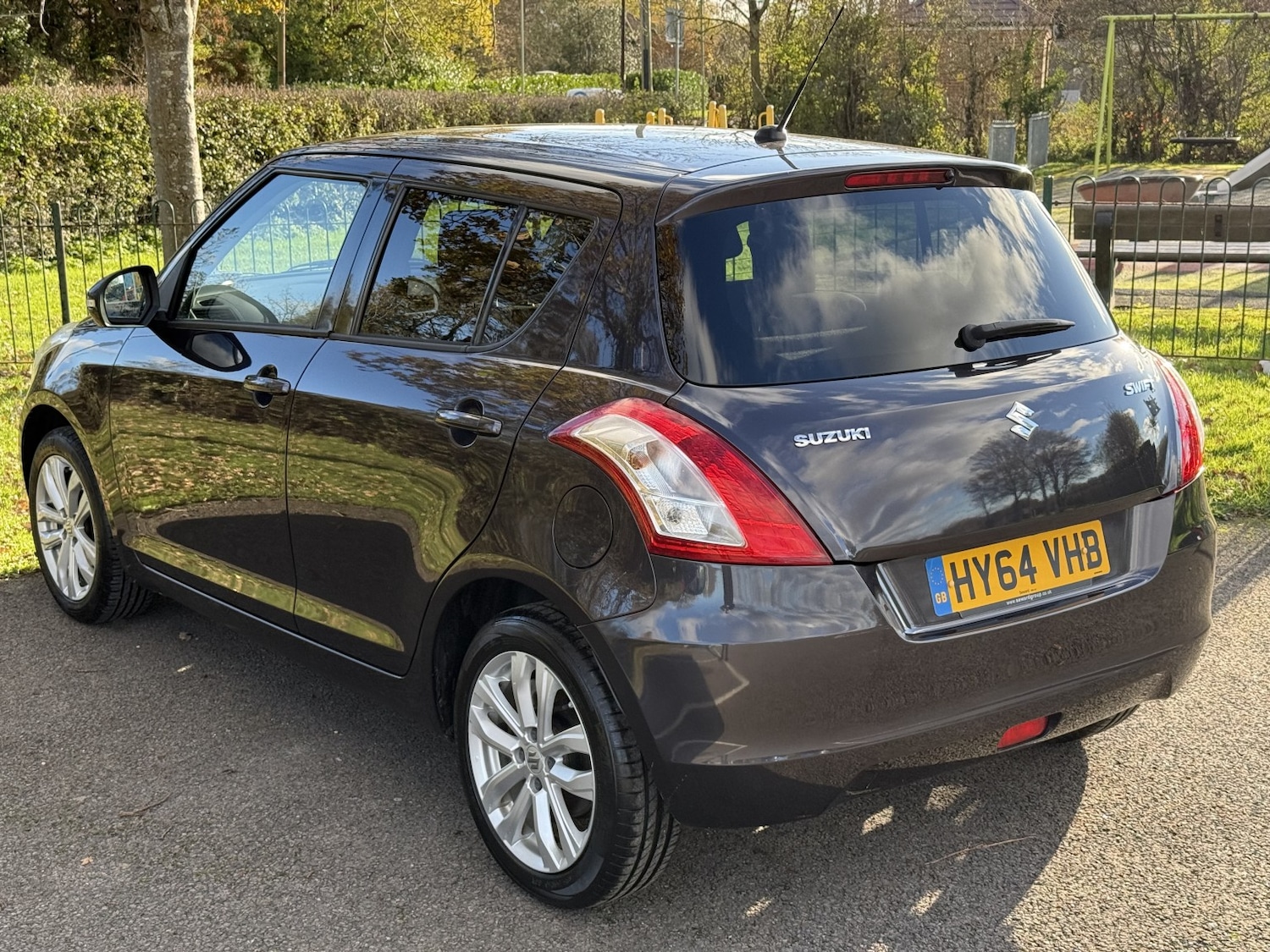 Used Suzuki Swift 2014 for sale - 77077122: Photo 4