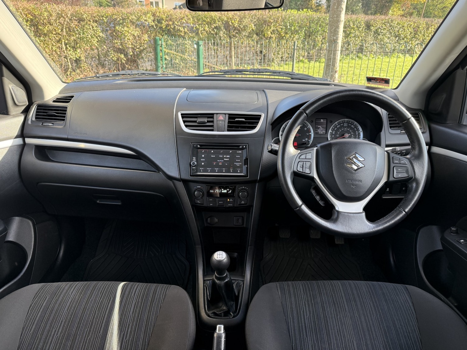 Used Suzuki Swift 2014 for sale - 77077122: Photo 9