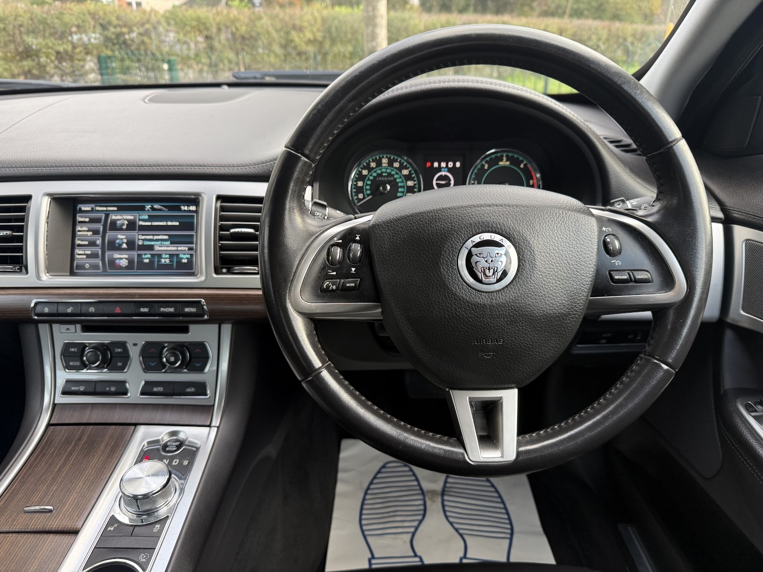 Used Jaguar XF 2011 for sale - 76631469: Photo 10