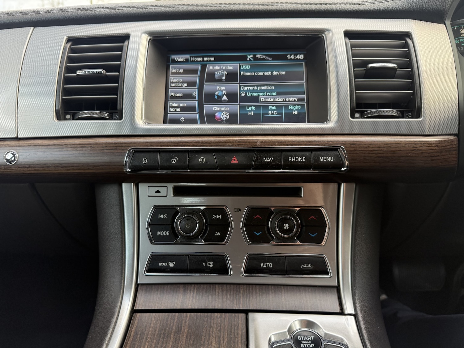 Used Jaguar XF 2011 for sale - 76631469: Photo 18