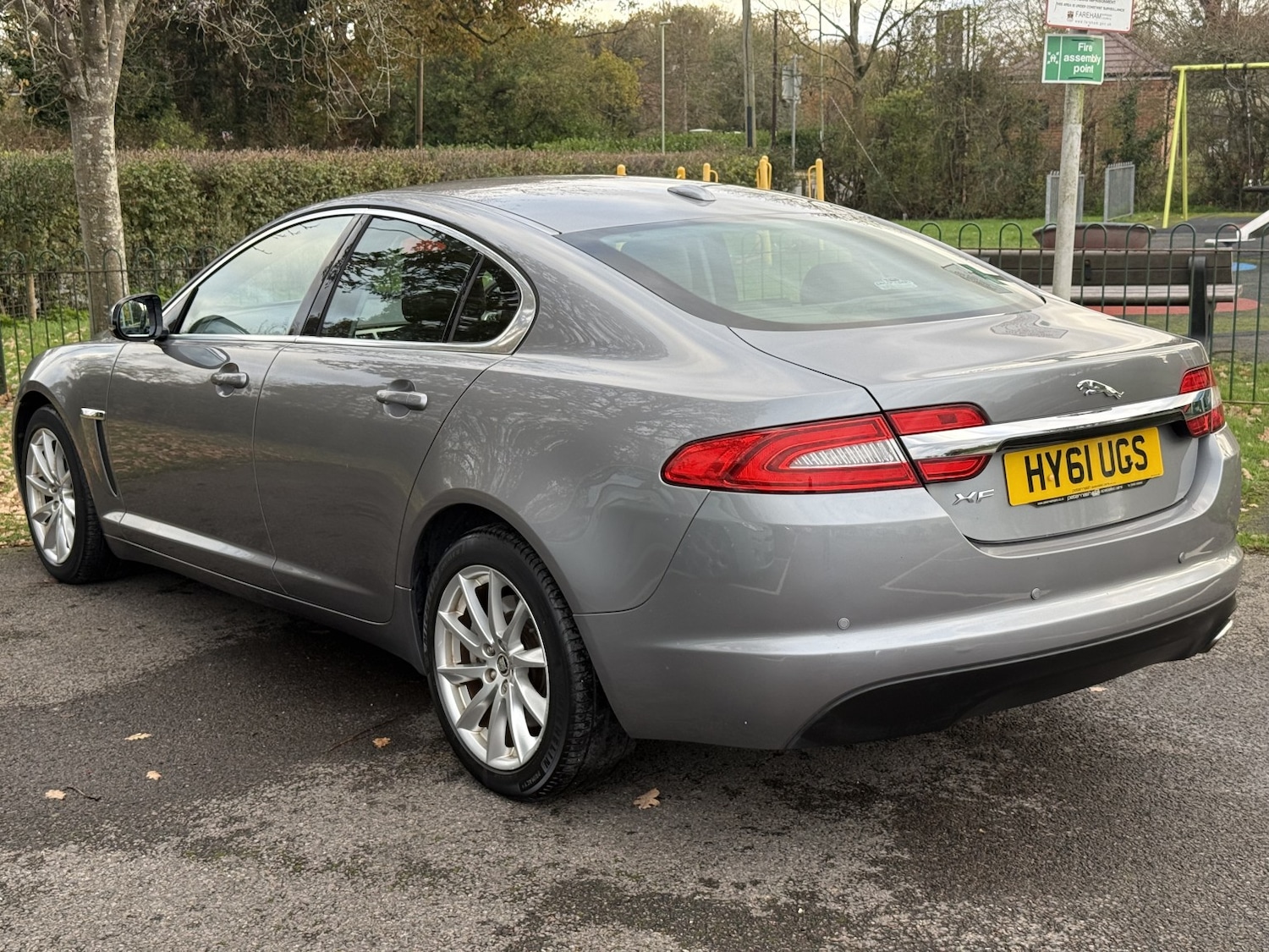 Used Jaguar XF 2011 for sale - 76631469: Photo 4