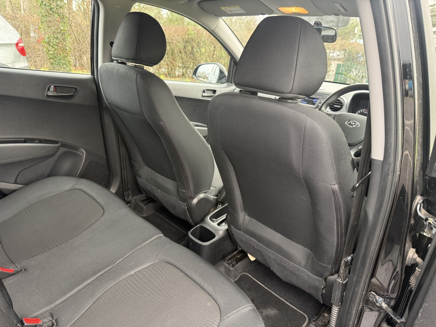 Used Hyundai i10 2017 for sale - 77636983: Photo 14