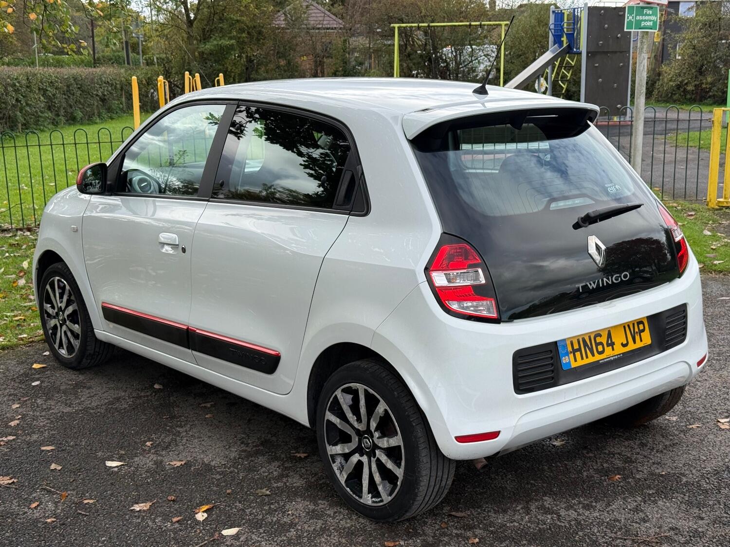 Used Renault Twingo 2014 for sale - 76334763: Photo 2
