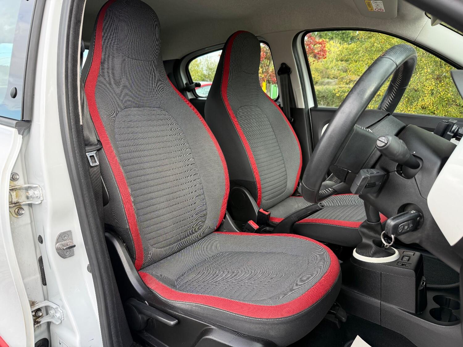 Used Renault Twingo 2014 for sale - 76334763: Photo 7