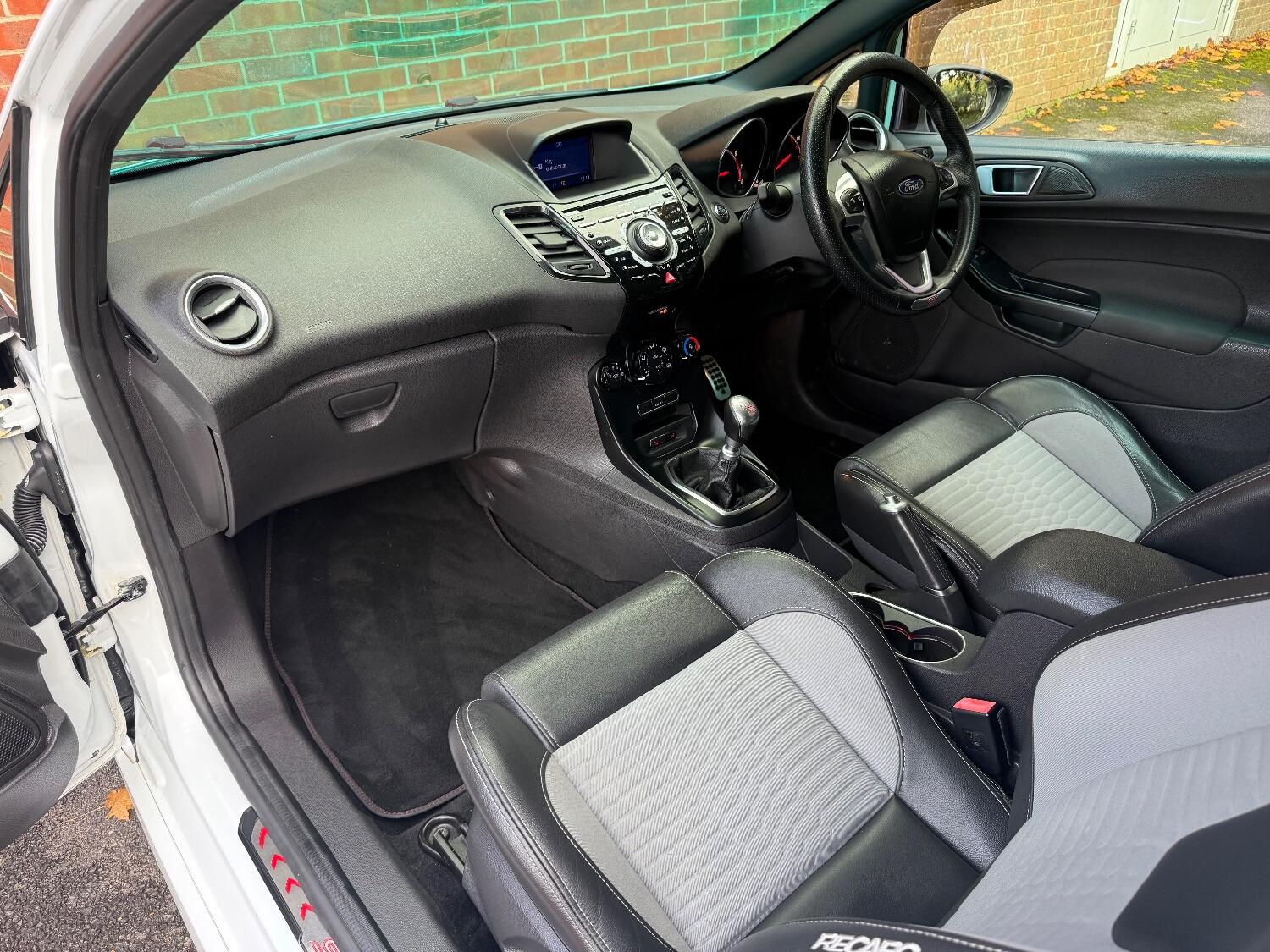 Used Ford Fiesta 2014 for sale - 76455521: Photo 15