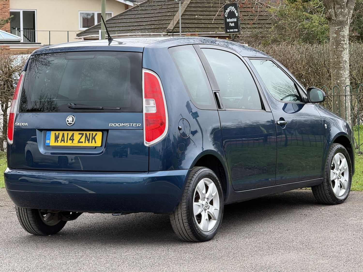 Used Skoda Roomster 2014 for sale - 77792756: Photo 6