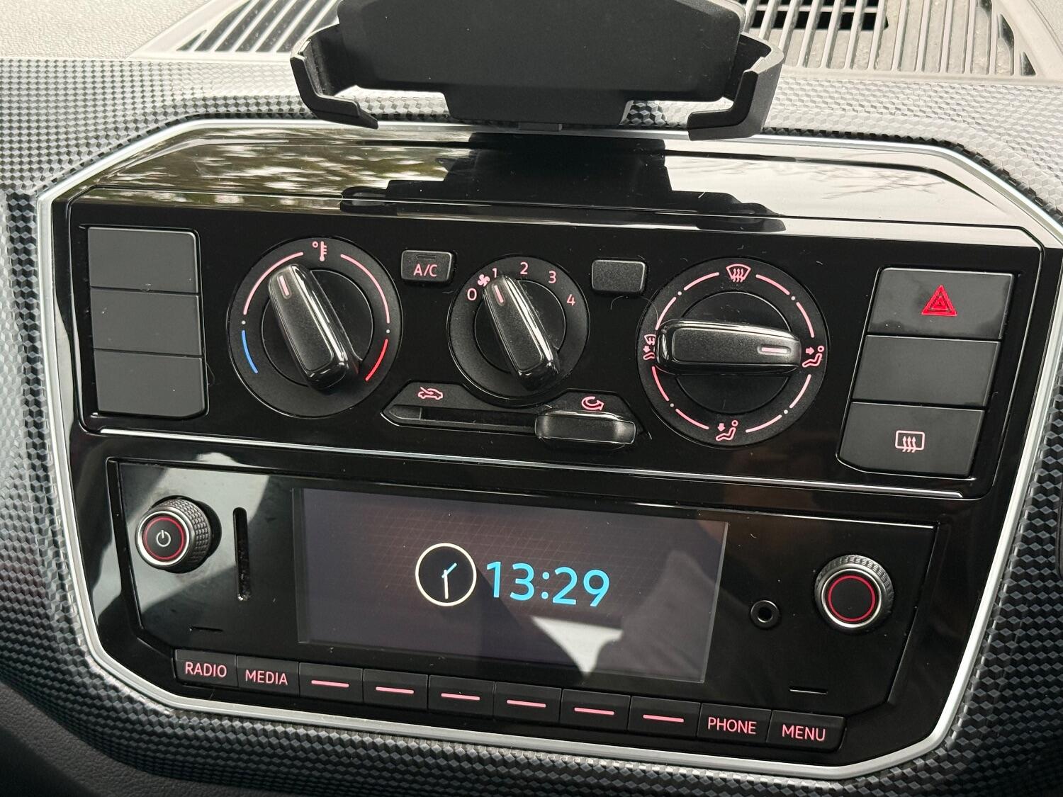 Used Volkswagen up! 2018 for sale - 76497423: Photo 16