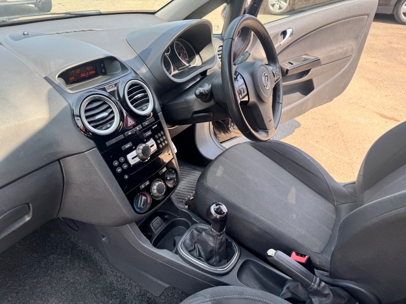 Used Vauxhall Corsa 2013 for sale - 77027780: Photo 4