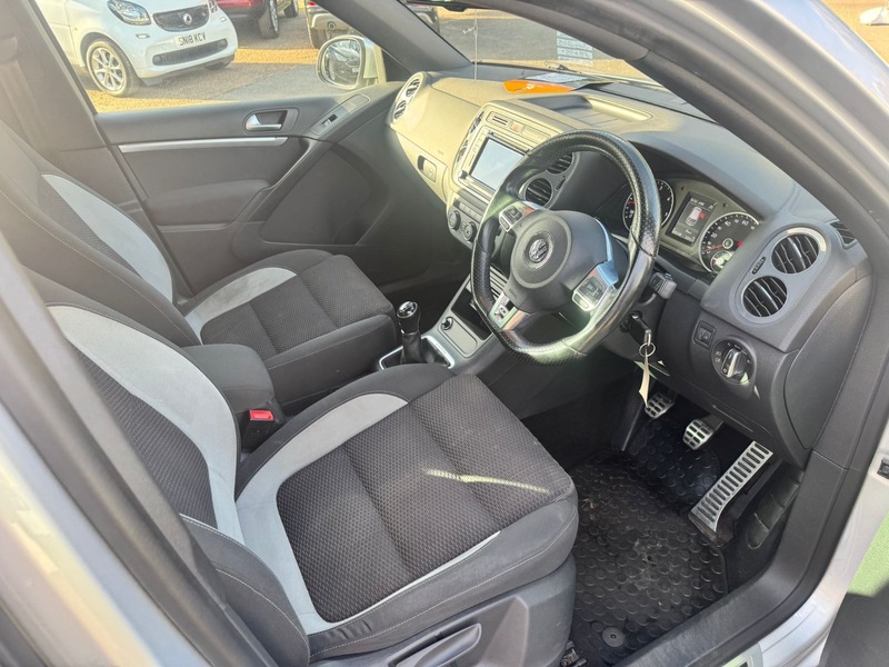 Used Volkswagen Tiguan 2015 for sale - 77921029: Photo 10