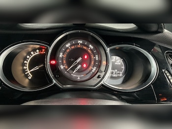 Used DS Automobiles DS 3 2017 for sale - 76445920: Photo