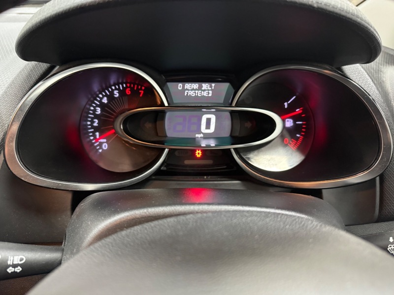 Used Renault Clio 2016 for sale - 77027739: Photo 8