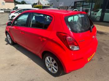 Used Hyundai i20 2014 for sale - 74871140: Photo