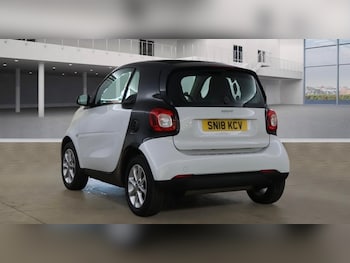 Used smart fortwo 2018 for sale - 75974665: Photo