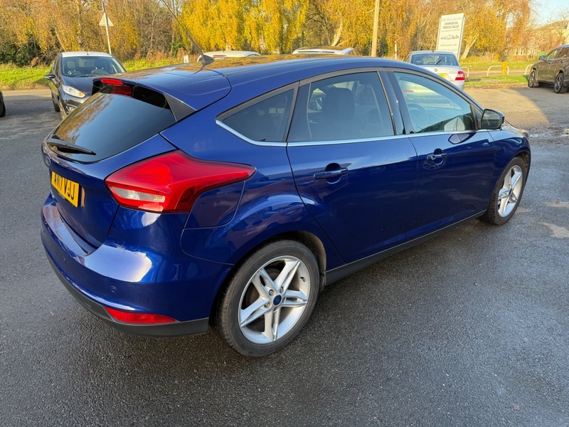 Used Ford Focus 2017 for sale - 76699067: Photo 5