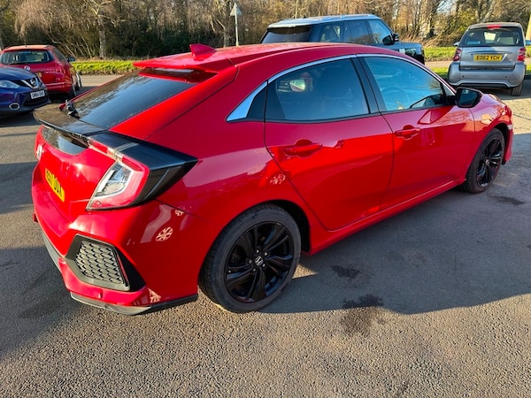 Used Honda Civic 2017 for sale - 73914525: Photo 4