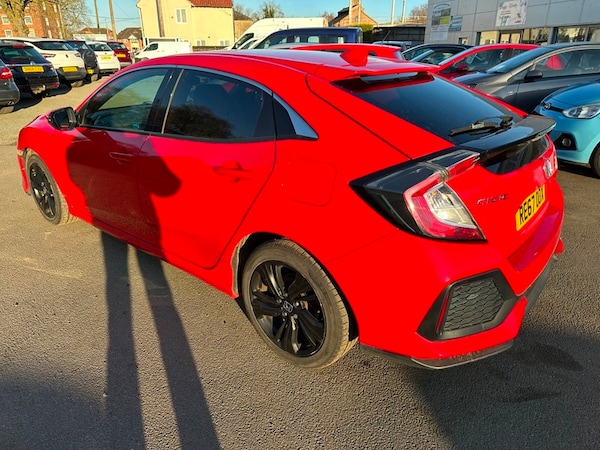 Used Honda Civic 2017 for sale - 73914525: Photo 5