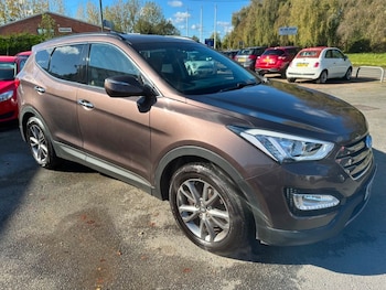 Used Hyundai Santa Fe 2012 for sale - 76133100: Photo 2