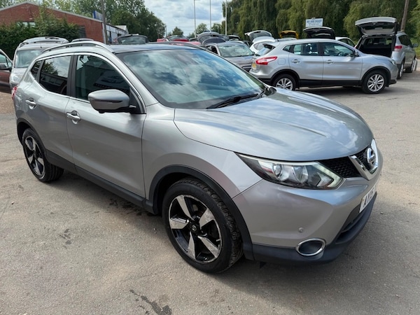 Used Nissan Qashqai 2015 for sale - 75444996: Photo 3