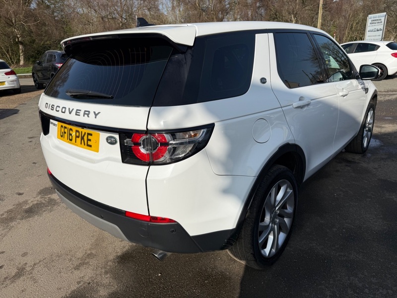 Used Land Rover Discovery Sport 2016 for sale - 77632311: Photo 4