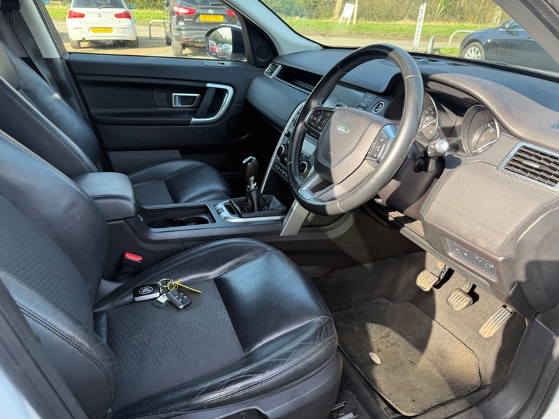 Used Land Rover Discovery Sport 2016 for sale - 77632311: Photo 8
