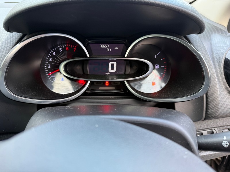 Used Renault Clio 2016 for sale - 77535628: Photo 12