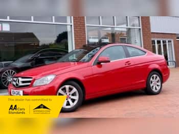 Used Mercedes-Benz C Class 2015 for sale - 79858492: Photo