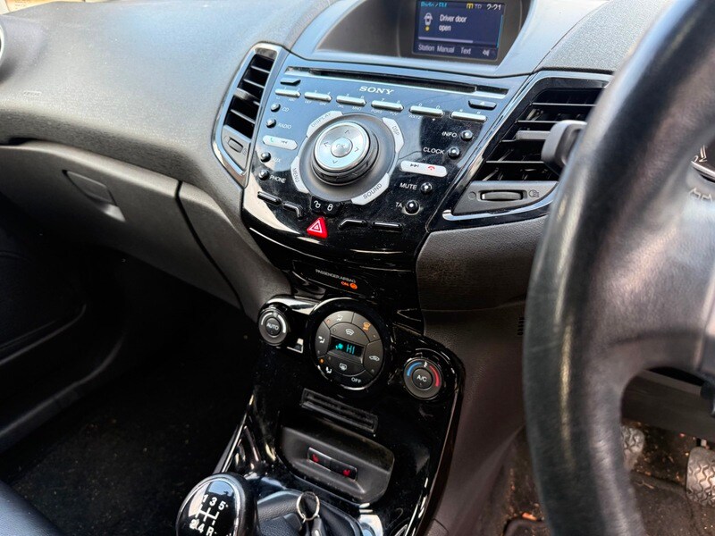 Used Ford Fiesta 2014 for sale - 77805644: Photo 11