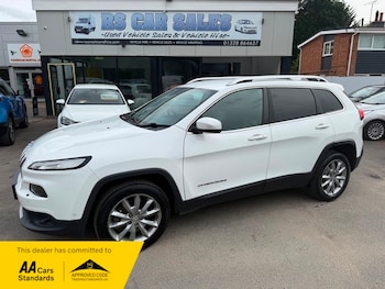 Used Jeep Cherokee 2015 for sale - 79551347: Photo