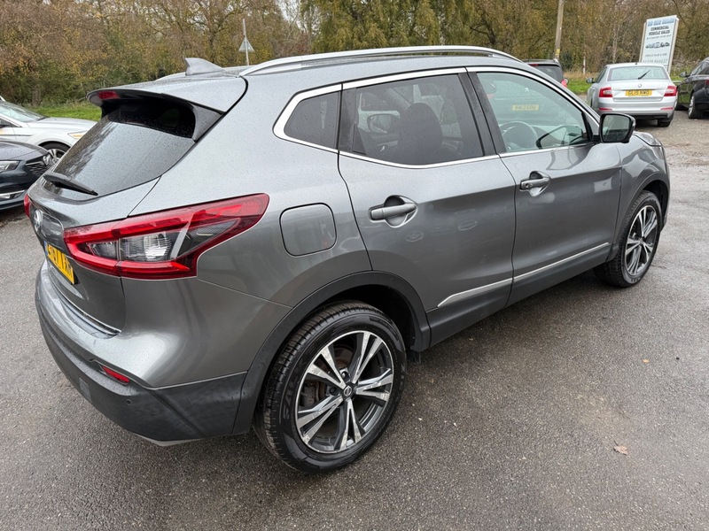 Used Nissan Qashqai 2017 for sale - 76605329: Photo 3