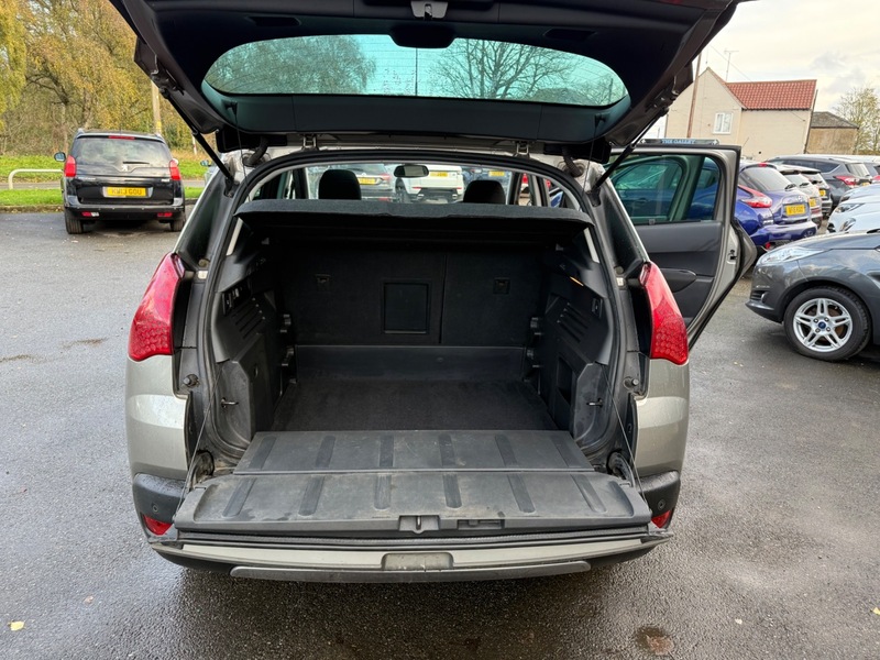 Used Peugeot 3008 2011 for sale - 76631132: Photo 12