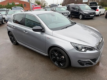 Used Peugeot 308 2015 for sale - 77792647: Photo