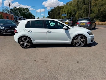 Used Volkswagen Golf 2015 for sale - 79385619: Photo
