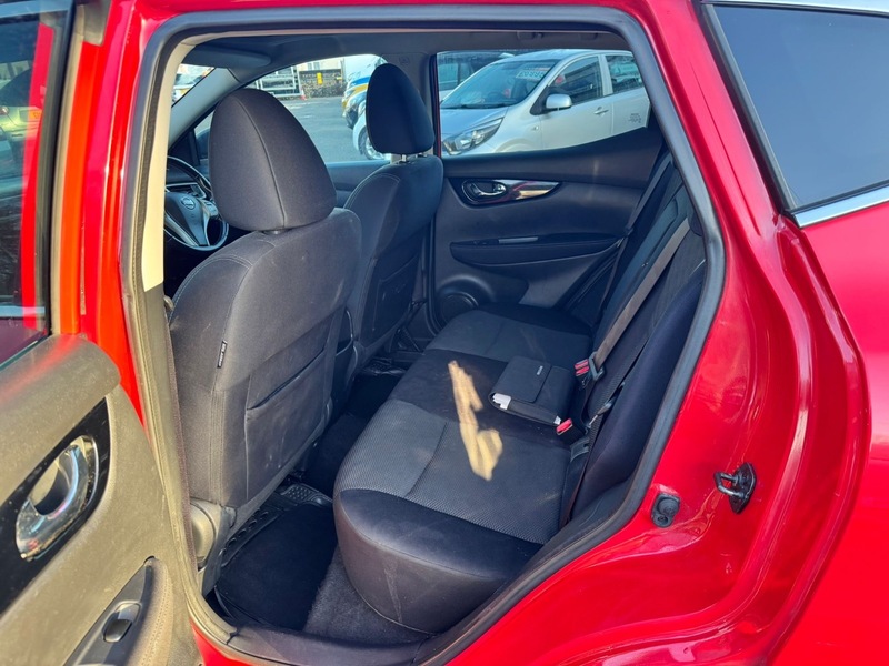 Used Nissan Qashqai 2015 for sale - 77014680: Photo 9