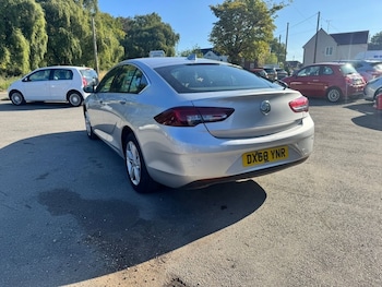 Used Vauxhall Insignia 2018 for sale - 75516525: Photo
