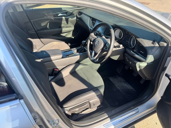 Used Vauxhall Insignia 2018 for sale - 75516525: Photo 9