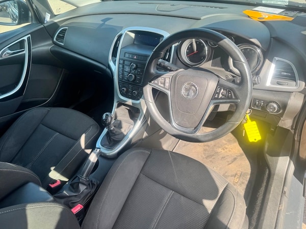 Used Vauxhall Astra 2013 for sale - 75606845: Photo 9