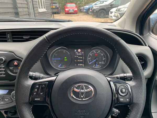 Used Toyota Yaris 2018 for sale - 76269706: Photo 19